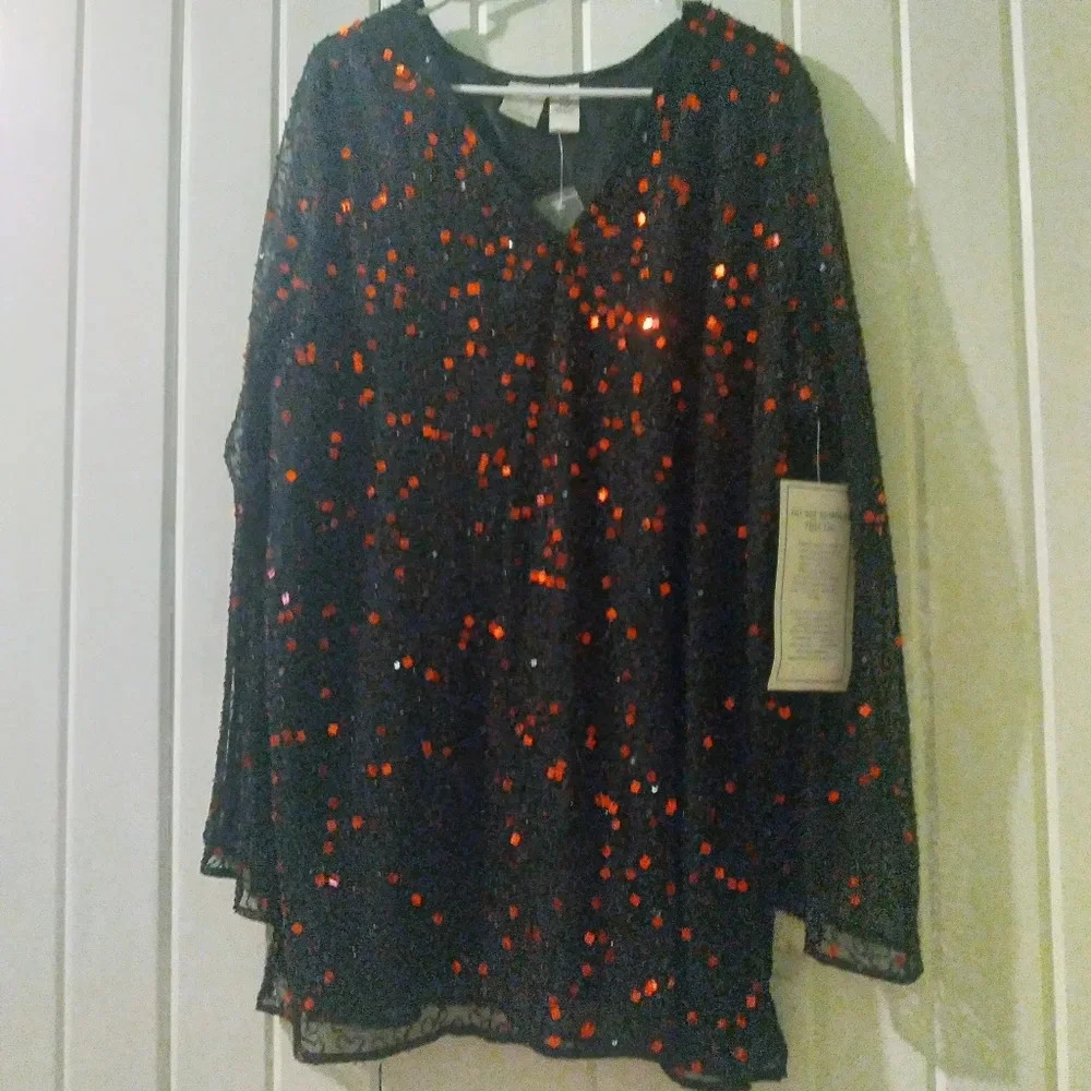 Roamans sequin red/black blouse-24W.  NWT